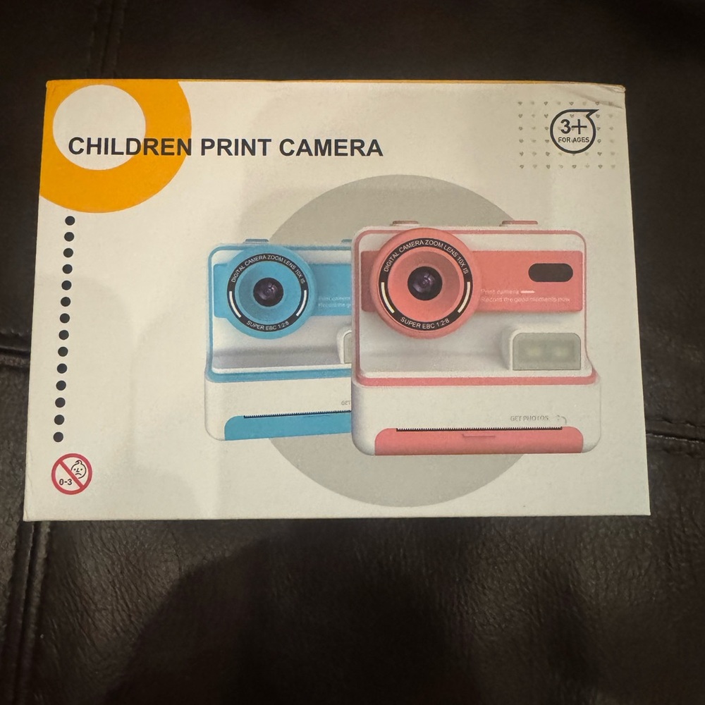 Pink Instant Camera - Picture 2 of 7